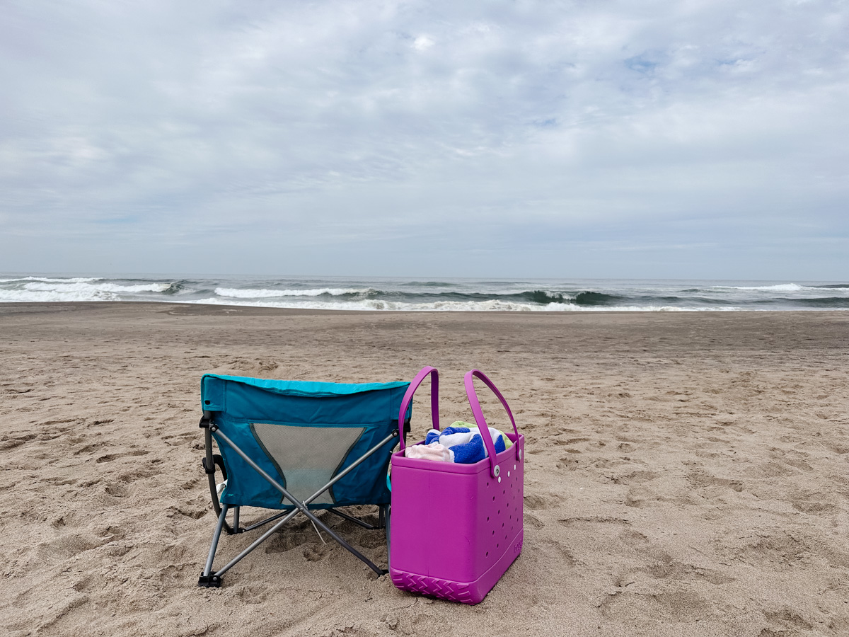 Bogg Bag Dupes: Affordable Alternatives for Your Next Beach Trip